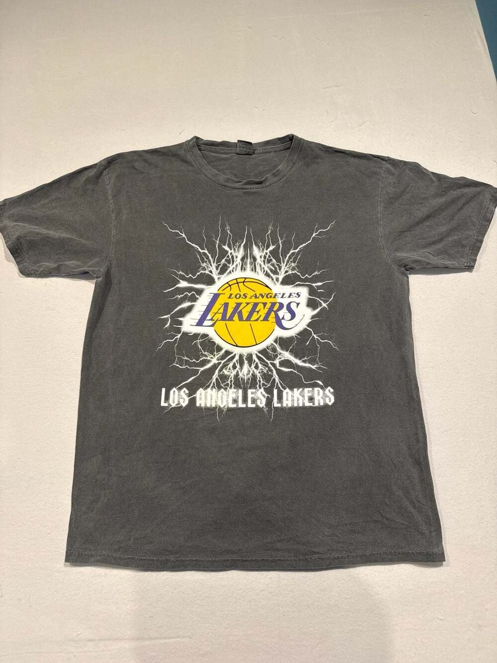 Blue 84 Los Angeles Lakers T-Shirt Size L Black Storm Lightning Graphic